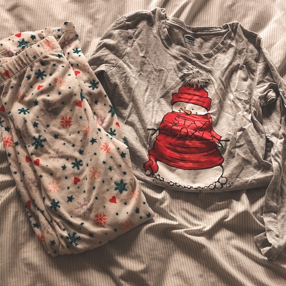 Old Navy Other - Girls Old Navy "Stay Cozy" Pajama Set